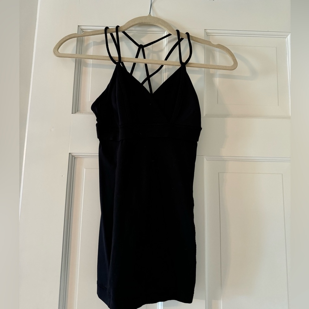 Lululemon size 2 black strappy yoga tank
